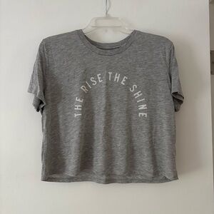 Vuori Graphic Cropped Tee